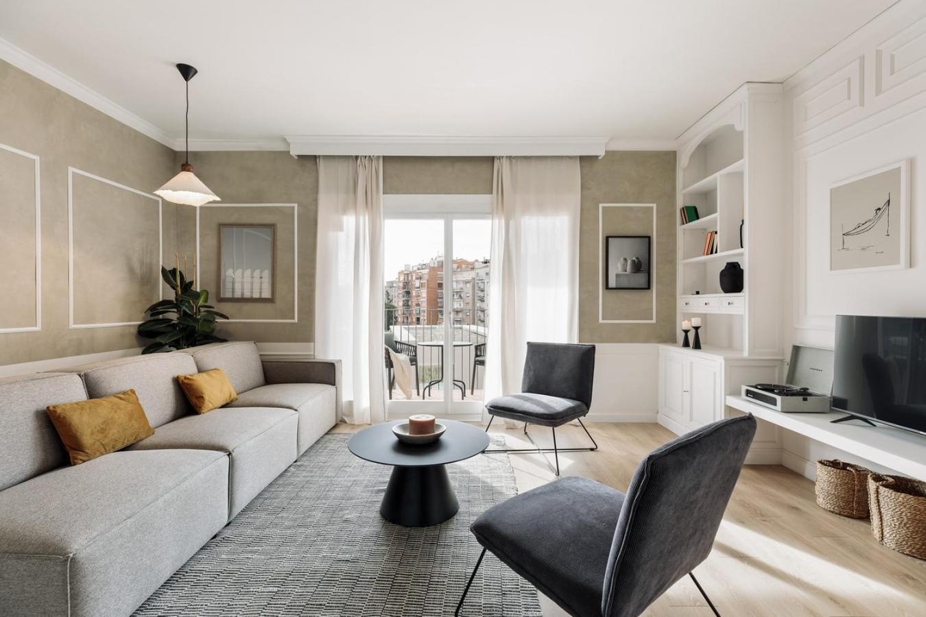 Apartment Serralada - 4 Bedrooms And Terrace In Sant Gervasi *