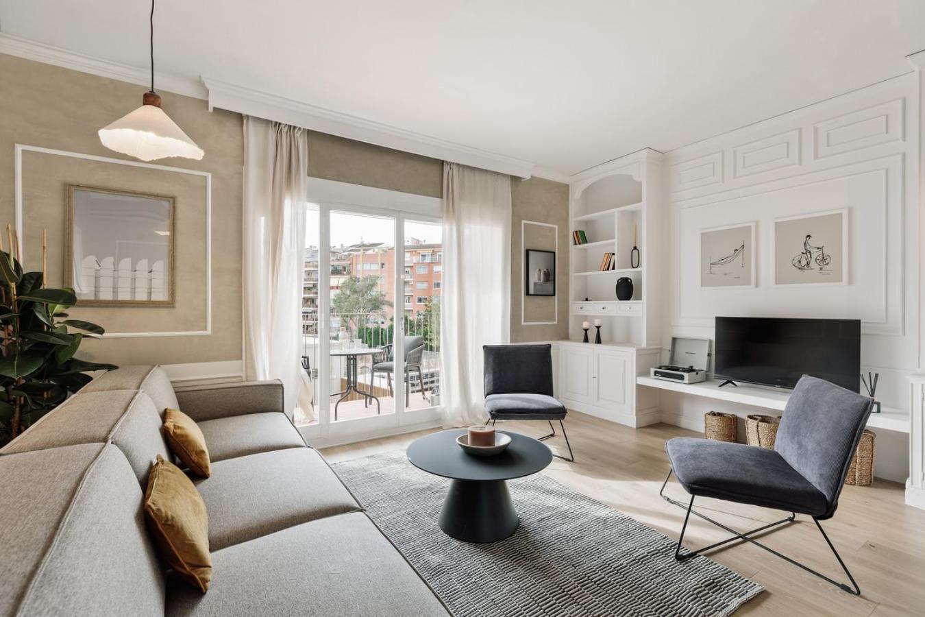 Serralada - 4 Bedrooms And Terrace In Sant Gervasi Apartment *